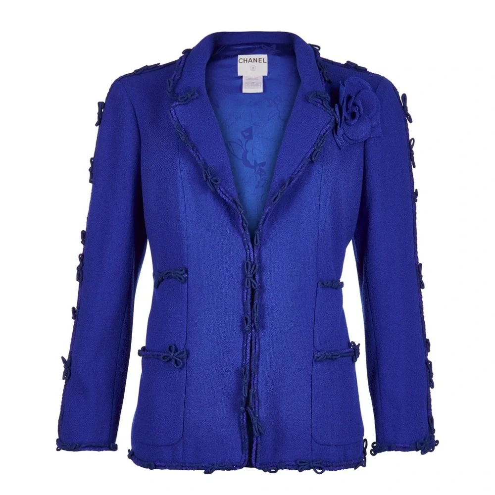 Chanel Métiers d’Art 2007 “Paris–Londres” Royal Blue Wool Jacket Camellia Brooch